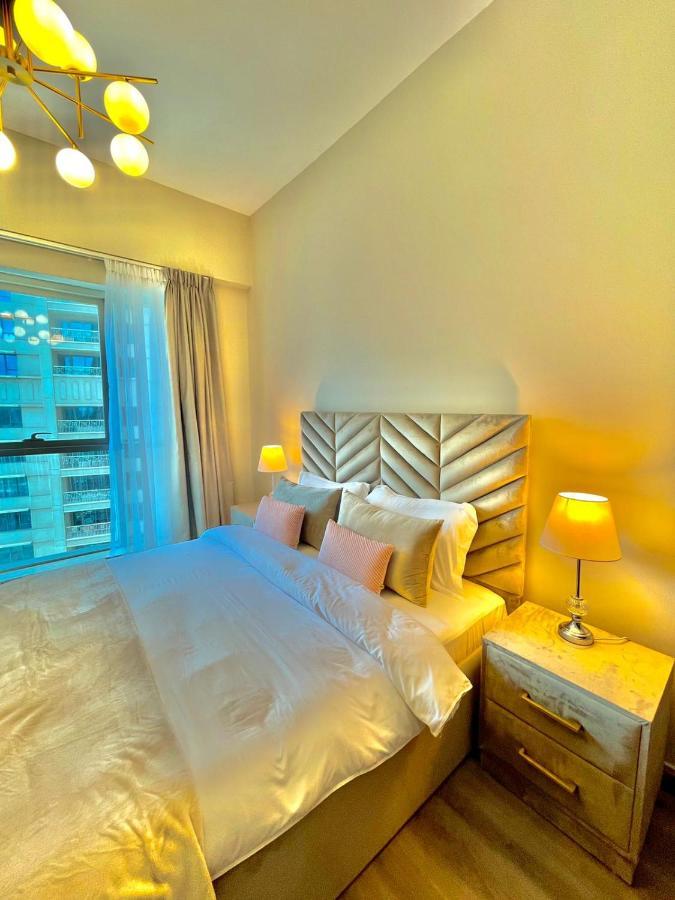 First Class 2Br With Burj Khalifa & Downtown View Dubai Exterior foto