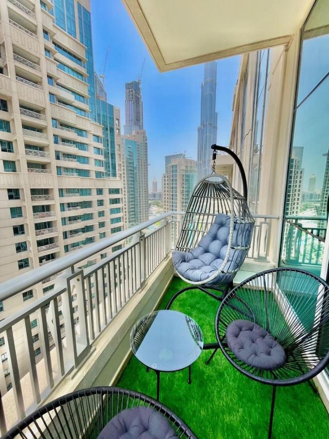 First Class 2Br With Burj Khalifa & Downtown View Dubai Exterior foto
